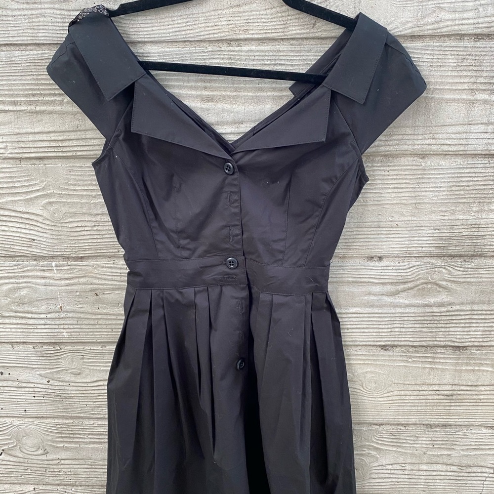 Black dress small
